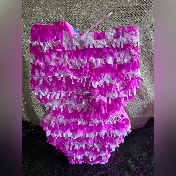 Handmade Hello Kitty Pinata - Picture 6 of 9